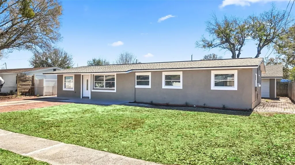 4418 W Fairview Heights Tampa FL 33616