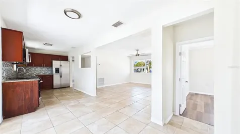 4418 W Fairview Heights Tampa FL 33616
