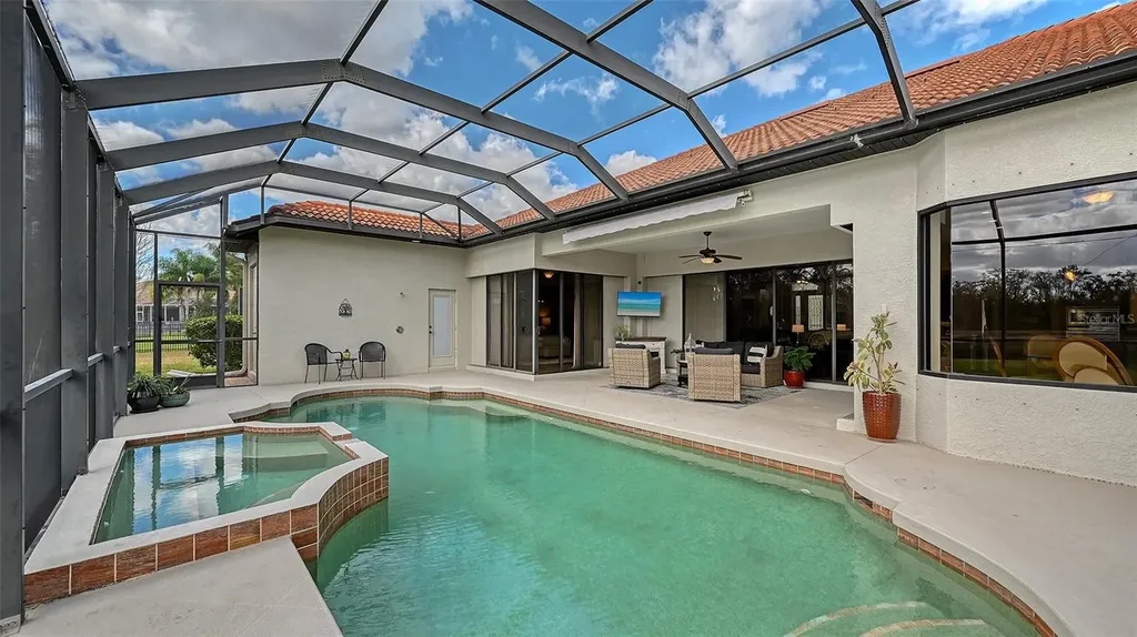 16736 4th Avenue NE Bradenton FL 34212