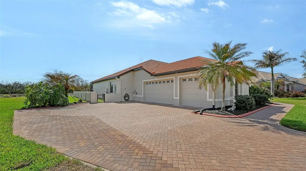 16736 4th Avenue NE Bradenton FL 34212
