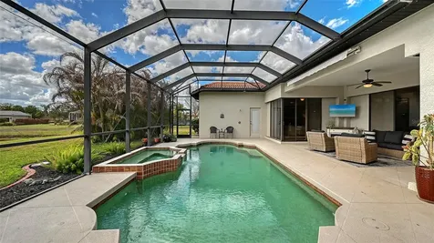 16736 4th Avenue NE Bradenton FL 34212