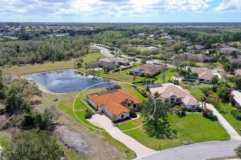 16736 4th Avenue NE Bradenton FL 34212