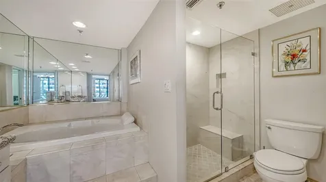 1445 Gulf Of Mexico Drive Longboat Key FL 34228