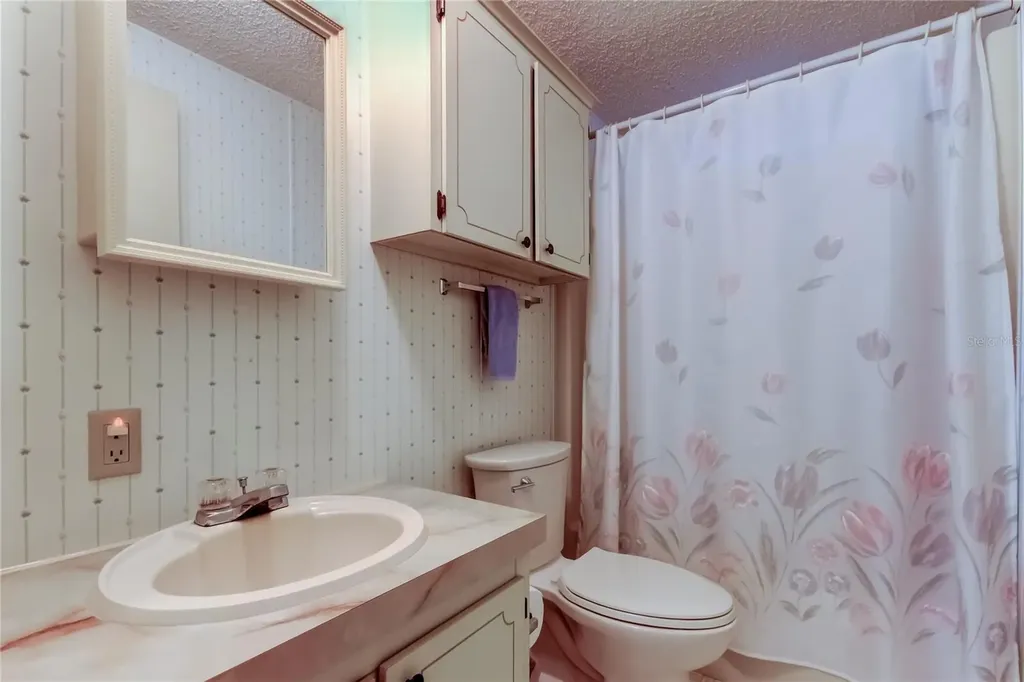 4550 Charter Street Zephyrhills FL 33542