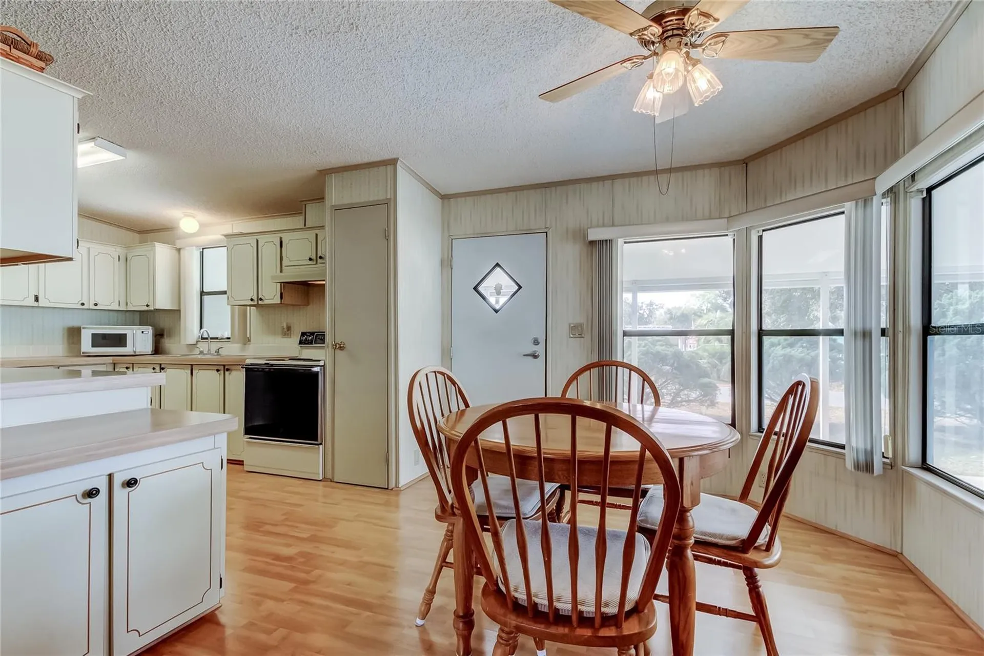 4550 Charter Street Zephyrhills FL 33542
