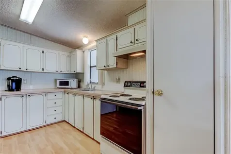 4550 Charter Street Zephyrhills FL 33542
