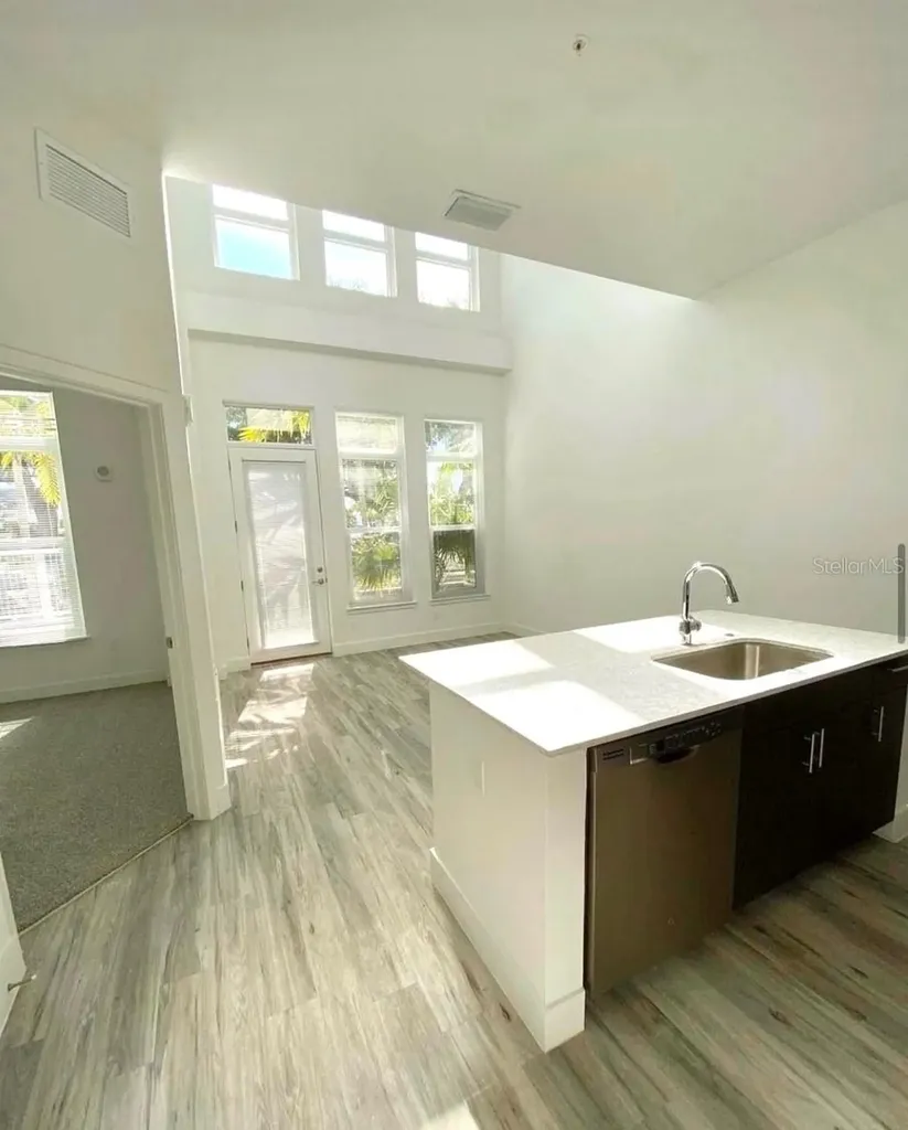 1659 2nd Street Sarasota FL 34236