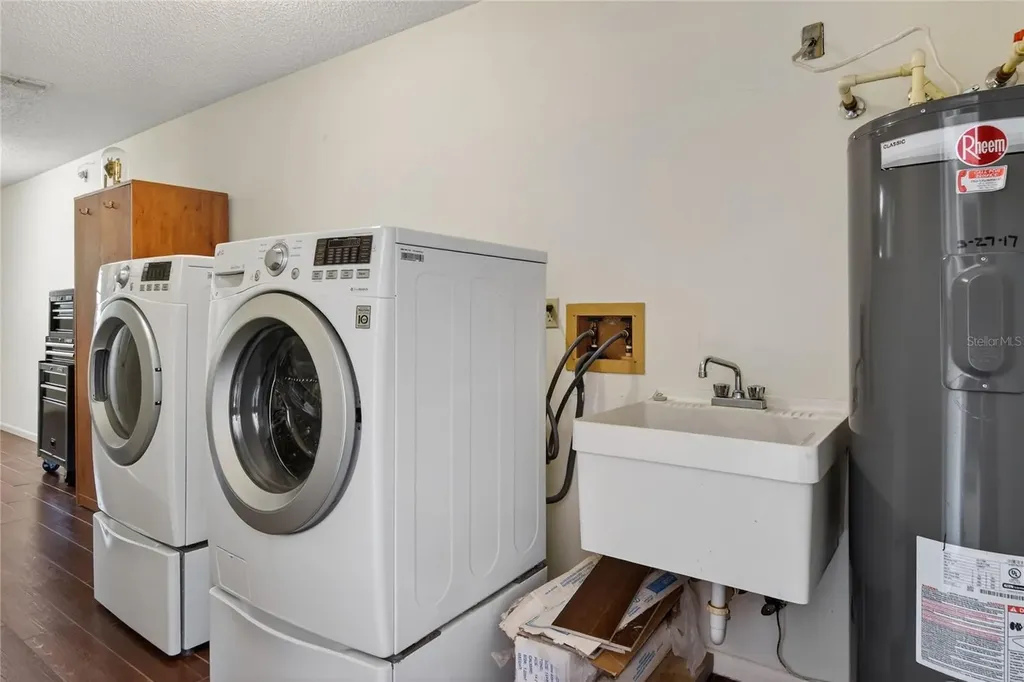 447 Lake Carolyn Circle Lakeland FL 33813