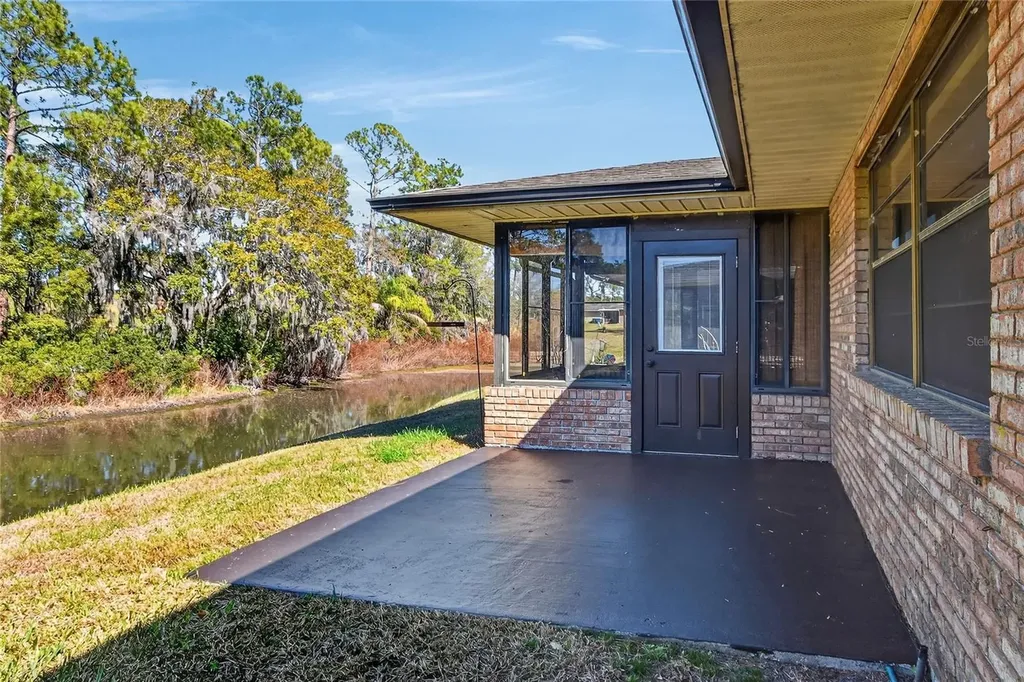 447 Lake Carolyn Circle Lakeland FL 33813