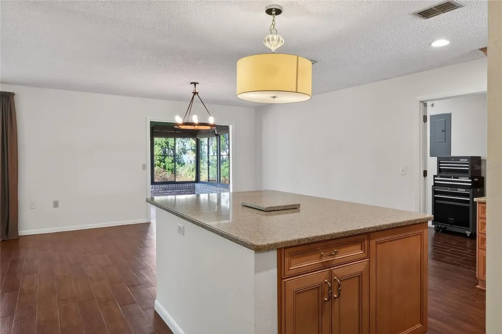 447 Lake Carolyn Circle Lakeland FL 33813