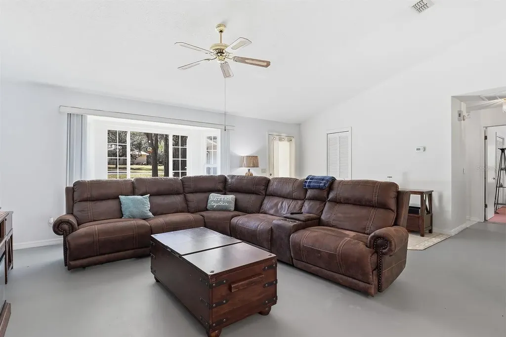1737 W Olympia Street Hernando FL 34442