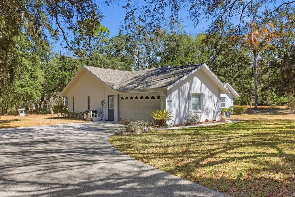 1737 W Olympia Street Hernando FL 34442