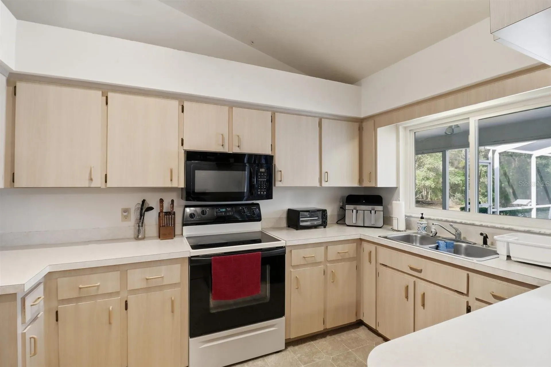 1737 W Olympia Street Hernando FL 34442