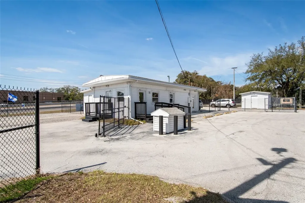 7116 Rose Avenue Orlando FL 32810