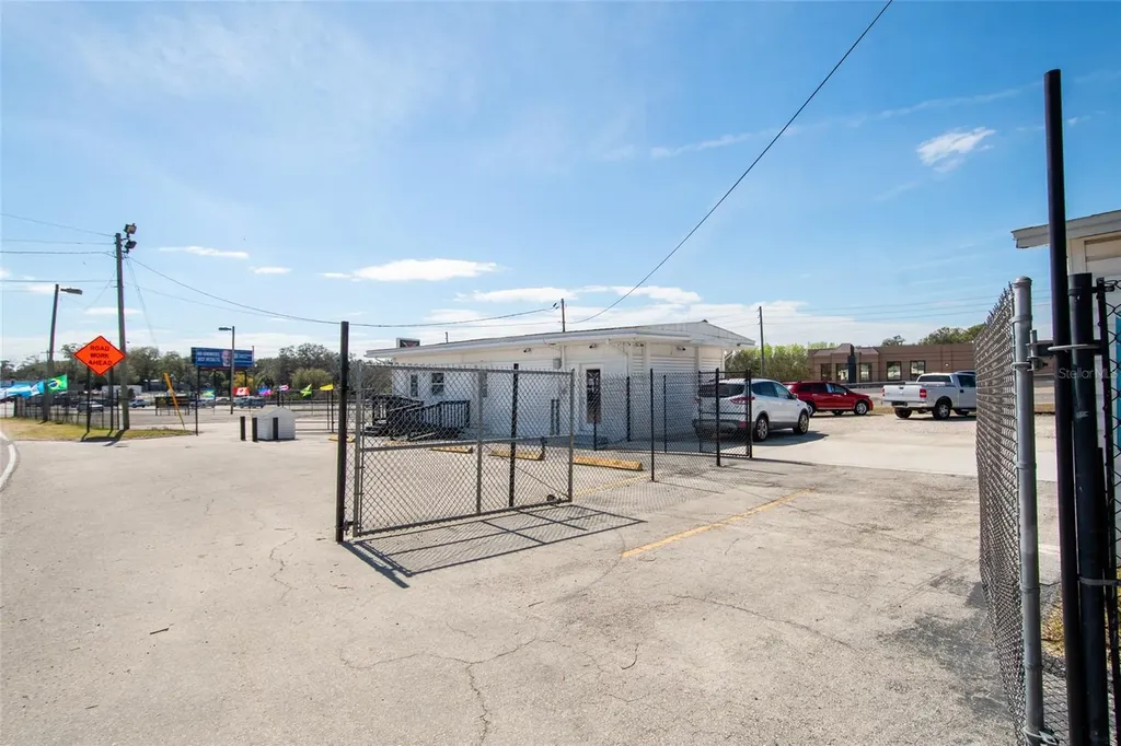 7116 Rose Avenue Orlando FL 32810