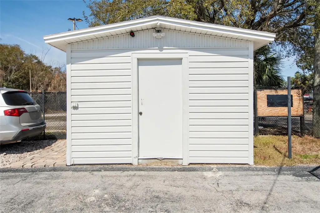 7116 Rose Avenue Orlando FL 32810