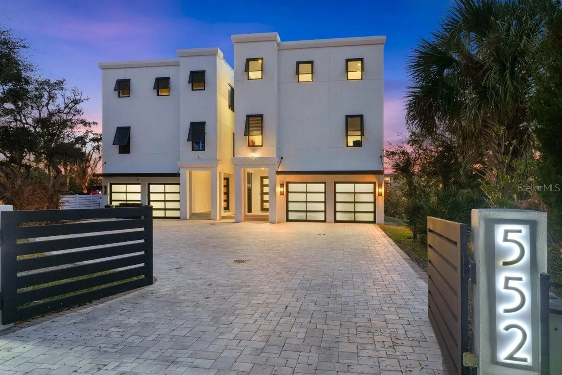 552 S Peninsula Avenue New Smyrna Beach FL 32169