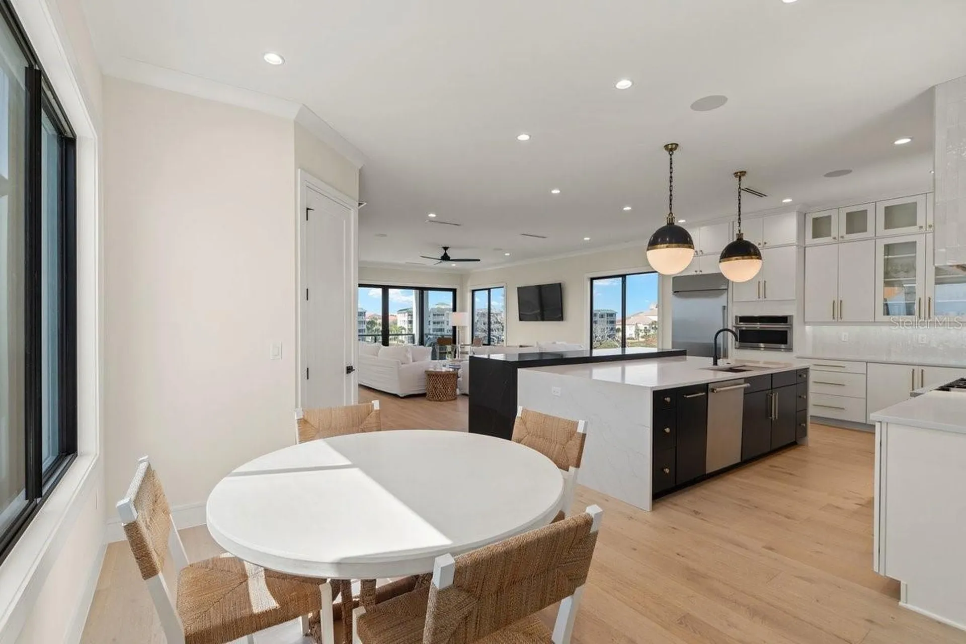 552 S Peninsula Avenue New Smyrna Beach FL 32169