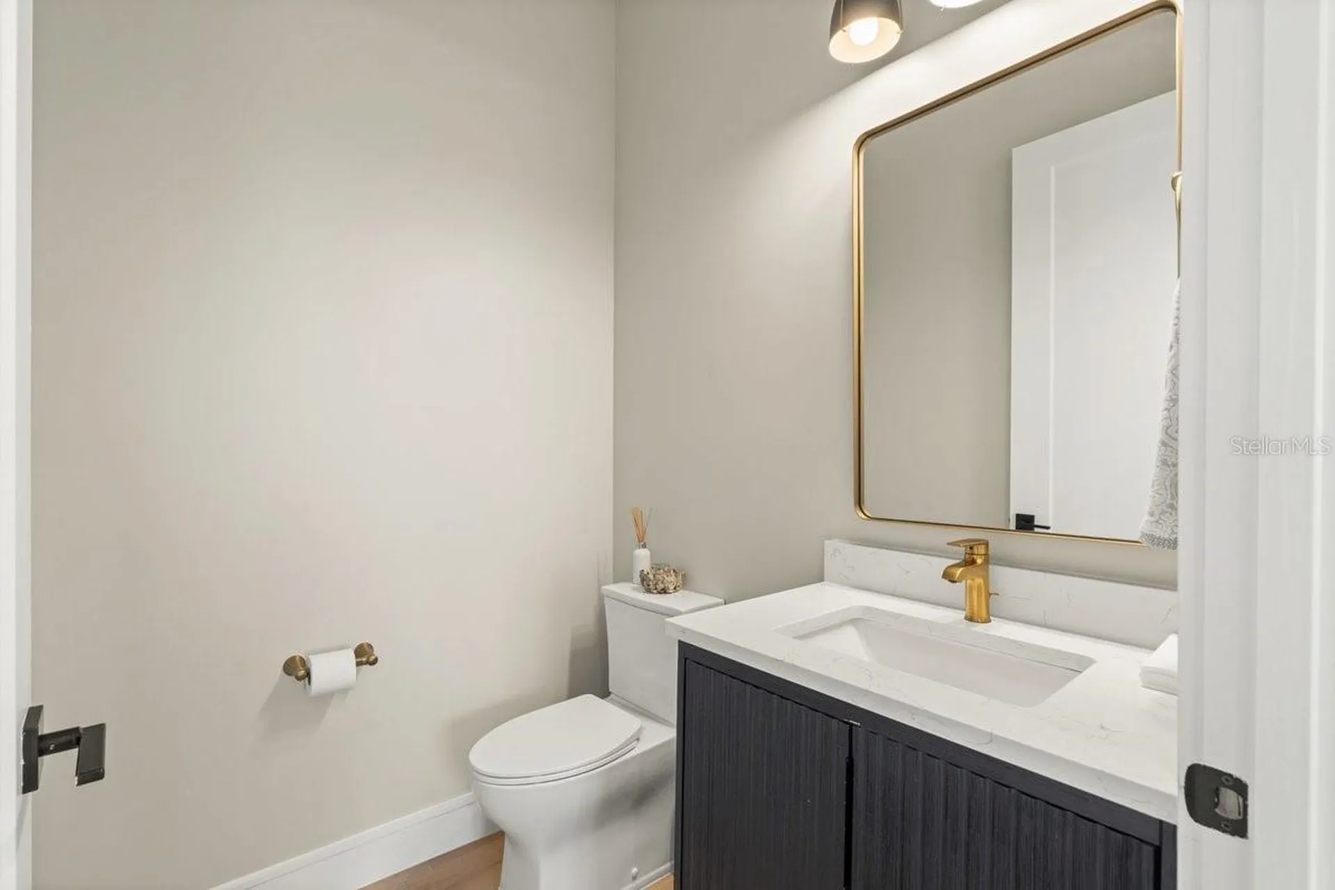 552 S Peninsula Avenue New Smyrna Beach FL 32169