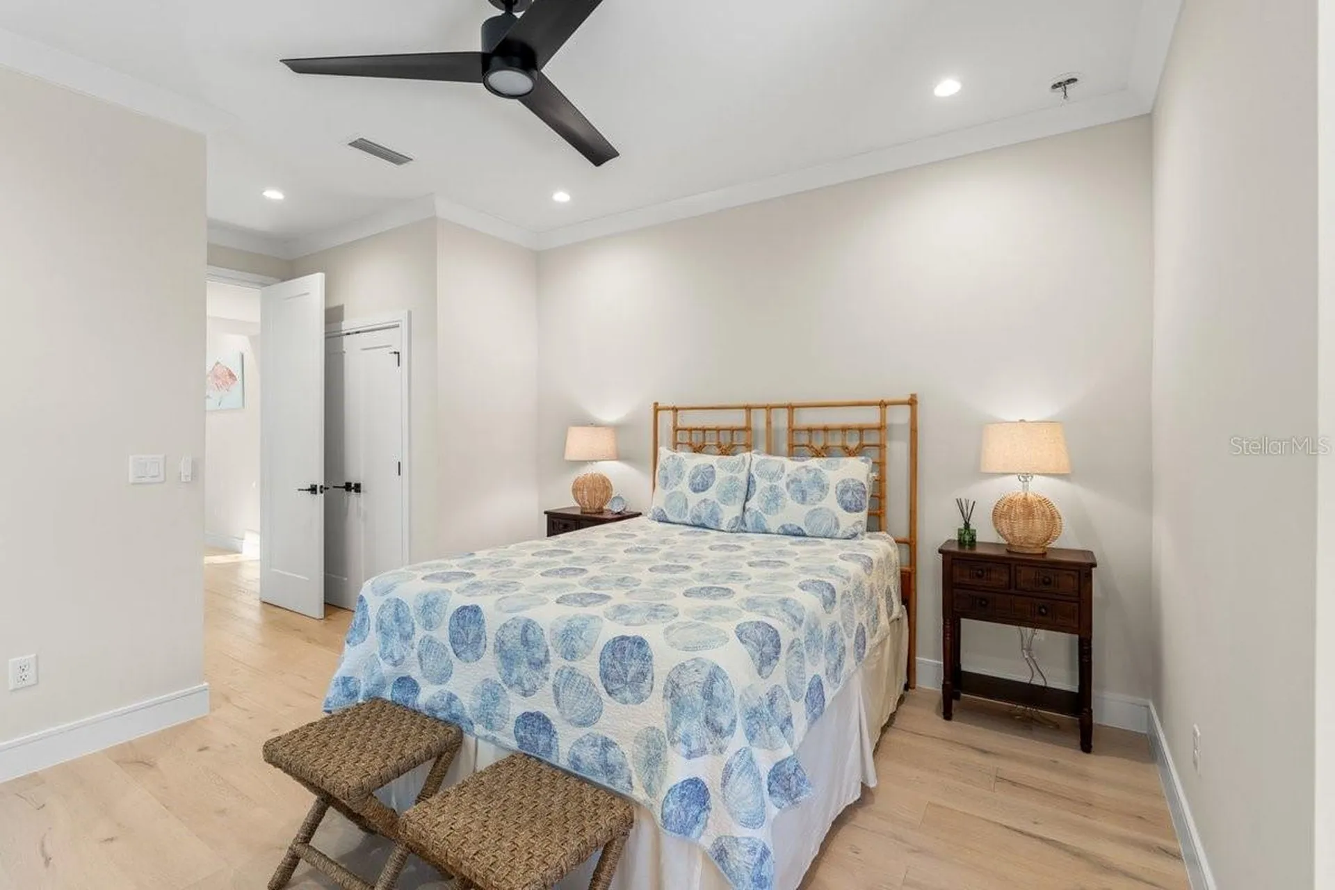552 S Peninsula Avenue New Smyrna Beach FL 32169