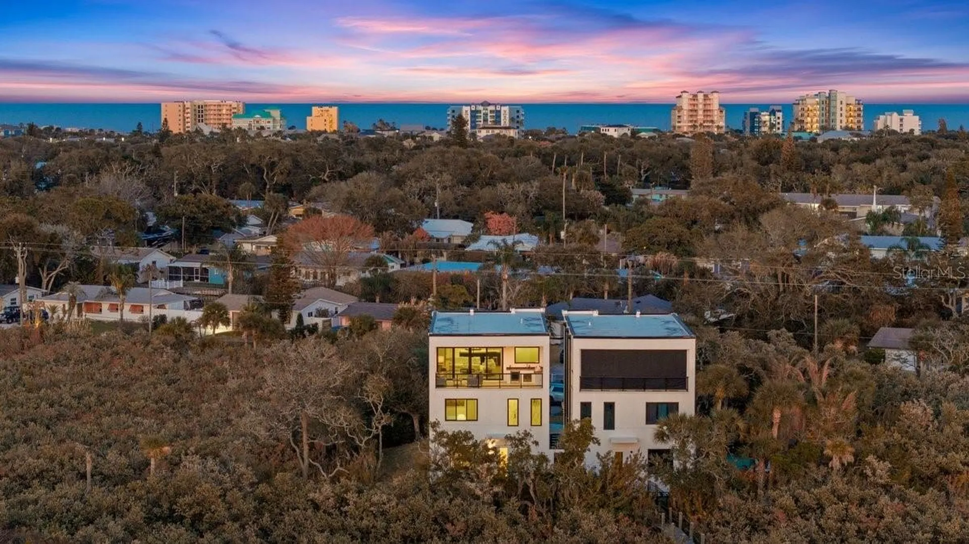552 S Peninsula Avenue New Smyrna Beach FL 32169