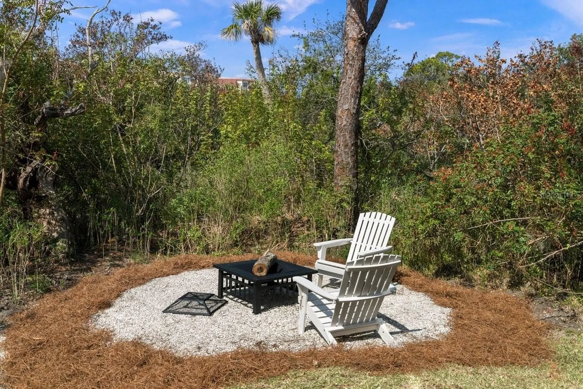 552 S Peninsula Avenue New Smyrna Beach FL 32169