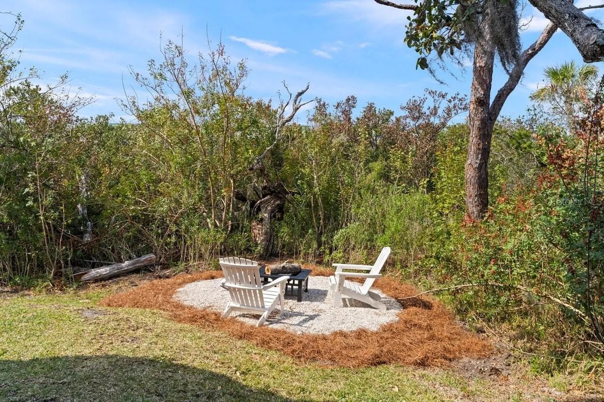 552 S Peninsula Avenue New Smyrna Beach FL 32169
