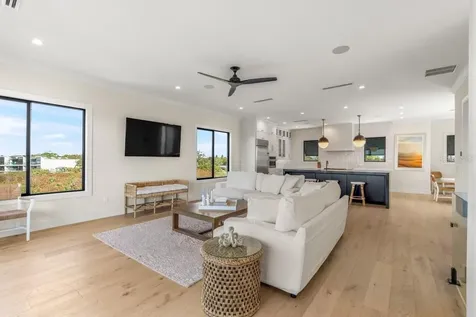 552 S Peninsula Avenue New Smyrna Beach FL 32169