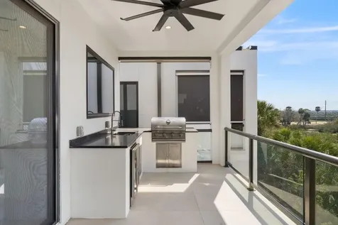 552 S Peninsula Avenue New Smyrna Beach FL 32169