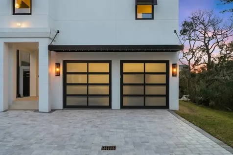 552 S Peninsula Avenue New Smyrna Beach FL 32169