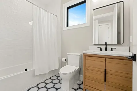 552 S Peninsula Avenue New Smyrna Beach FL 32169