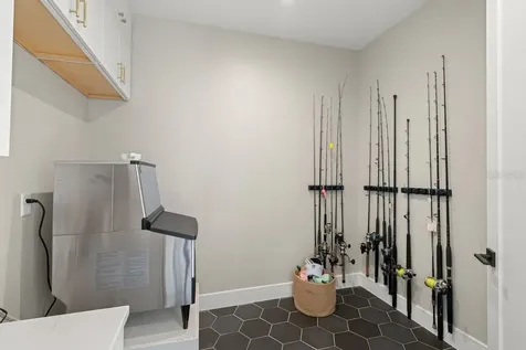 552 S Peninsula Avenue New Smyrna Beach FL 32169