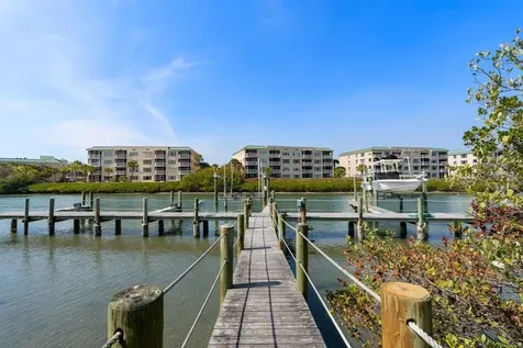 552 S Peninsula Avenue New Smyrna Beach FL 32169