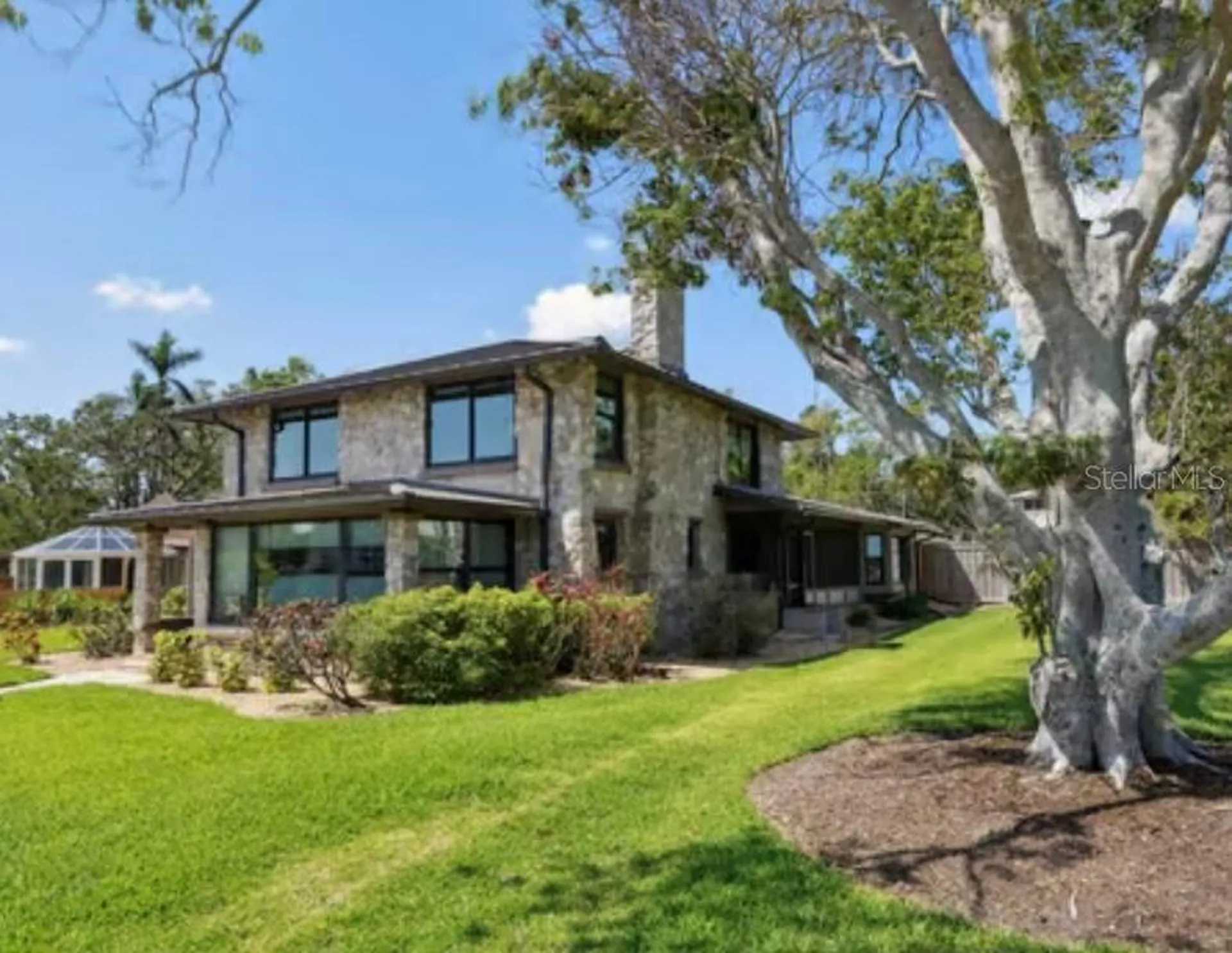 1915 Riverview Boulevard Bradenton FL 34205