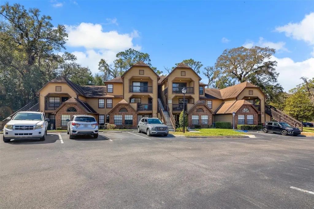 485 Forestway Circle Altamonte Springs FL 32701