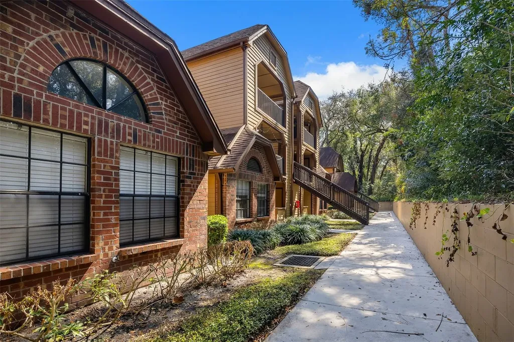 485 Forestway Circle Altamonte Springs FL 32701
