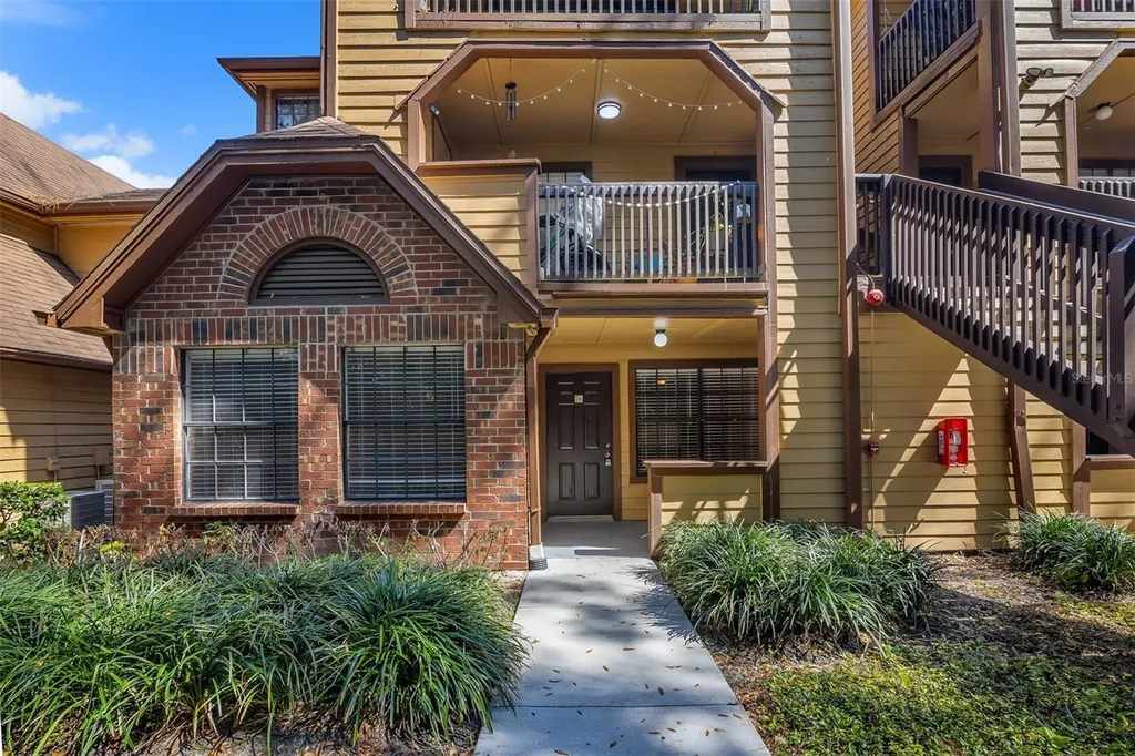 485 Forestway Circle Altamonte Springs FL 32701