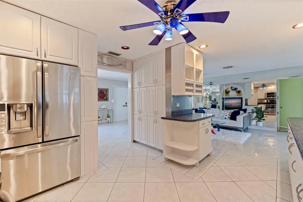 290 1st Street W Tierra Verde FL 33715