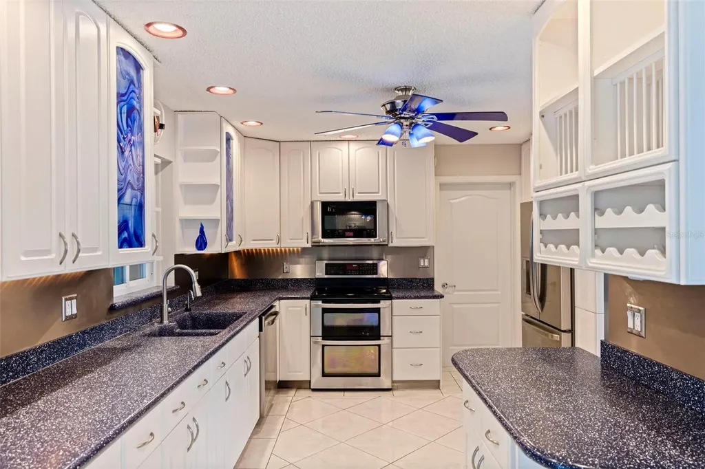290 1st Street W Tierra Verde FL 33715