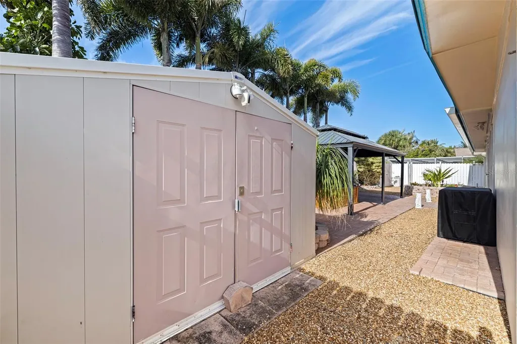 290 1st Street W Tierra Verde FL 33715