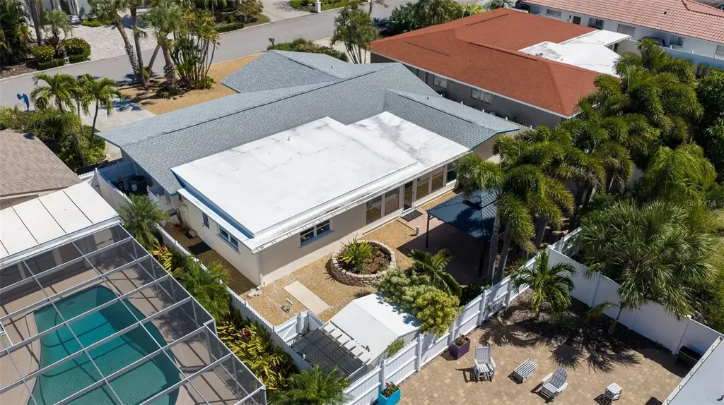 290 1st Street W Tierra Verde FL 33715