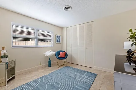 290 1st Street W Tierra Verde FL 33715