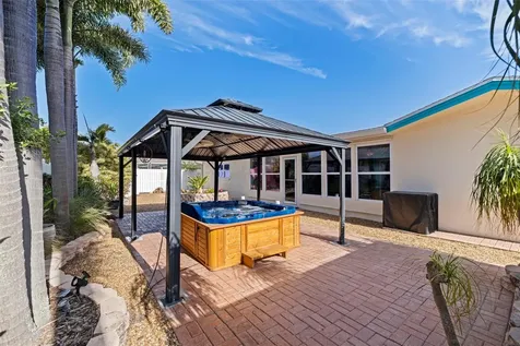 290 1st Street W Tierra Verde FL 33715