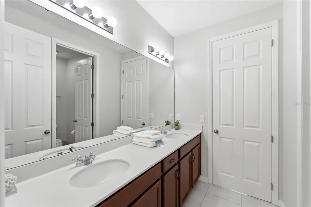 9013 Egret Mills Terrace Kissimmee FL 34747