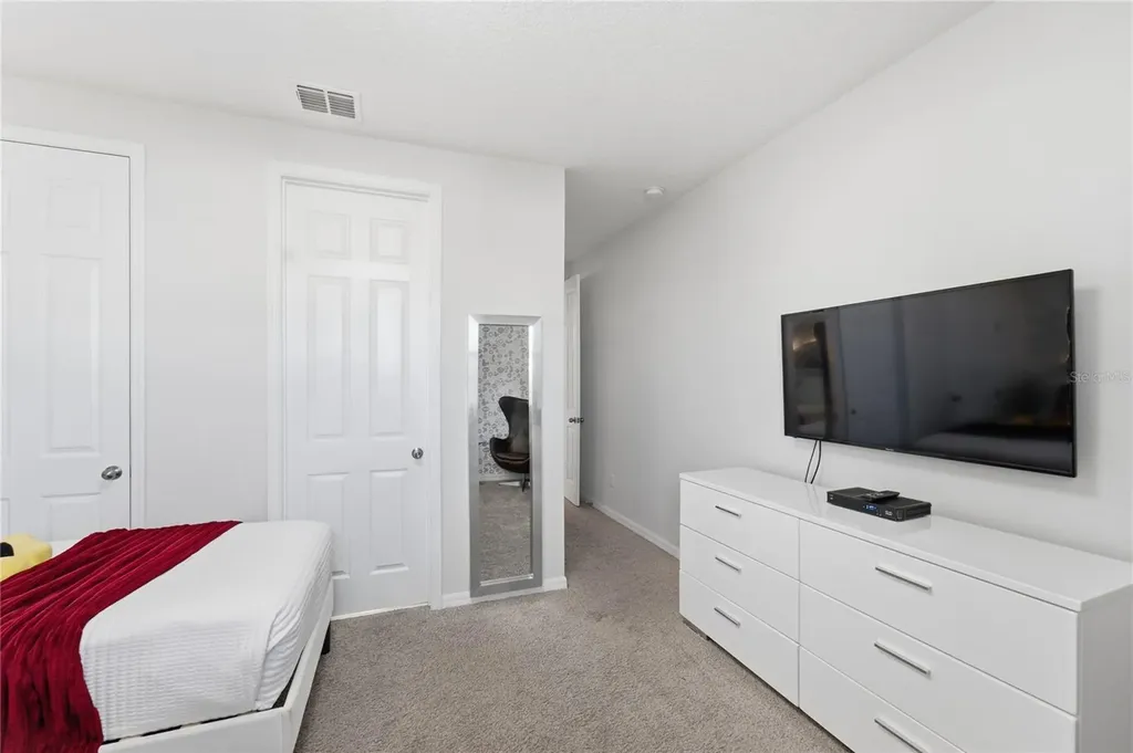9013 Egret Mills Terrace Kissimmee FL 34747