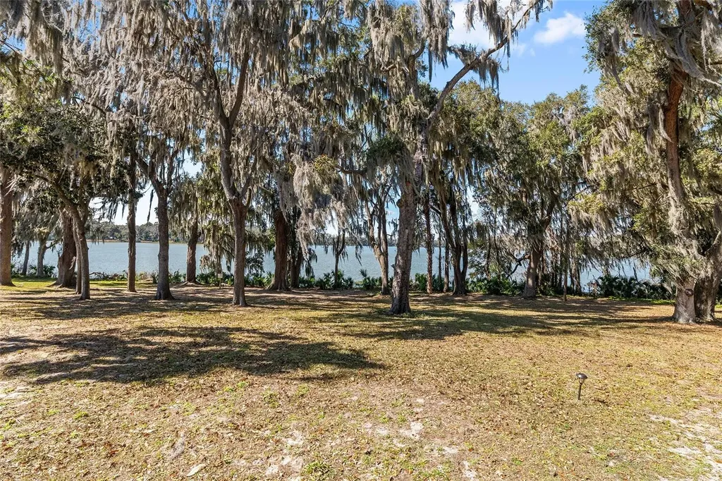 2674 SW 14th Drive Gainesville FL 32608