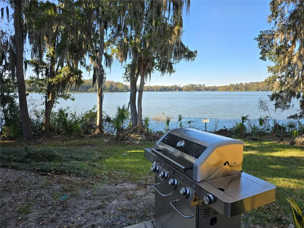 2674 SW 14th Drive Gainesville FL 32608