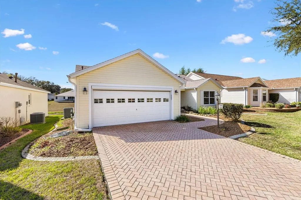 17109 SE 93rd Yondel Circle The Villages FL 32162