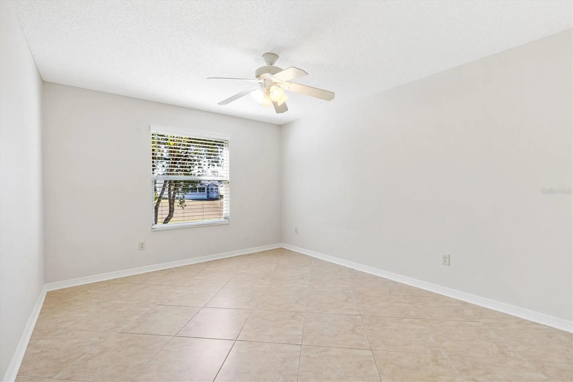 17109 SE 93rd Yondel Circle The Villages FL 32162