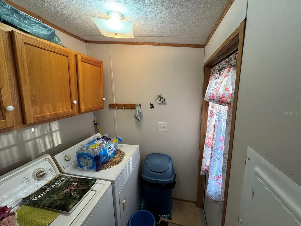 320 E 8th Street Frostproof FL 33843
